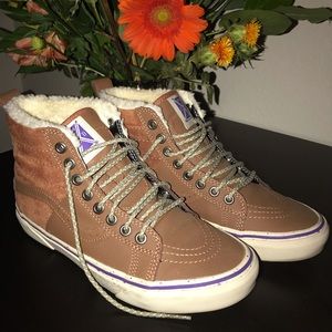 Women’s Weatherized Vans